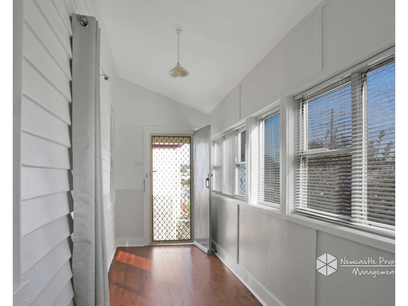 8 Robert Street, Wallsend NSW 2287