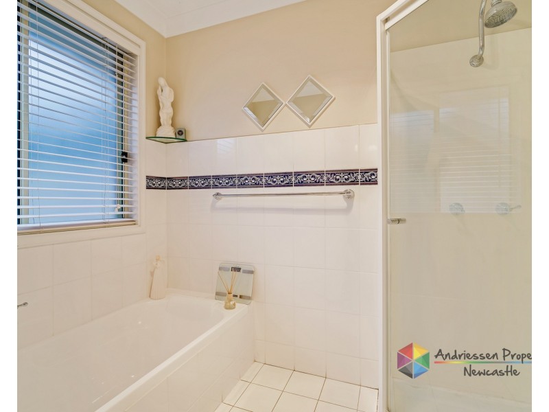 4 Delaware Drive, Macquarie Hills NSW 2285