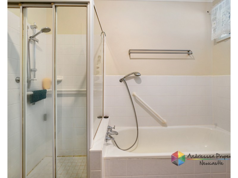 20 Granada Avenue, Macquarie Hills NSW 2285