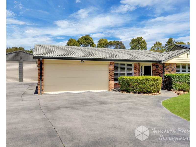9 Bampton Close, Lakelands NSW 2282