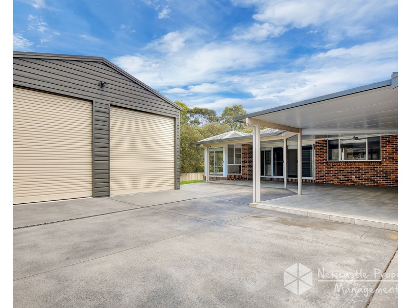 9 Bampton Close, Lakelands NSW 2282