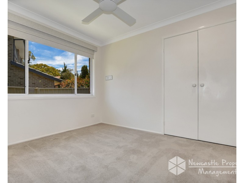 9 Bampton Close, Lakelands NSW 2282