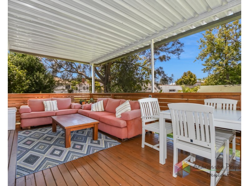 10 Nord Street, Speers Point NSW 2284