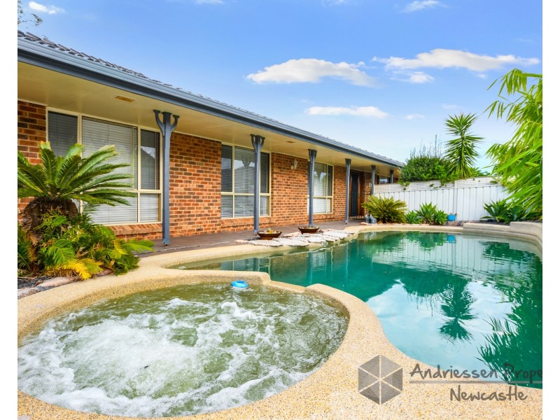 24 Buttermere Drive, Lakelands NSW 2282