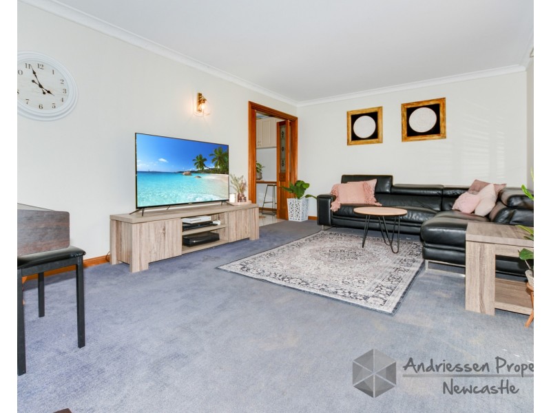 24 Buttermere Drive, Lakelands NSW 2282