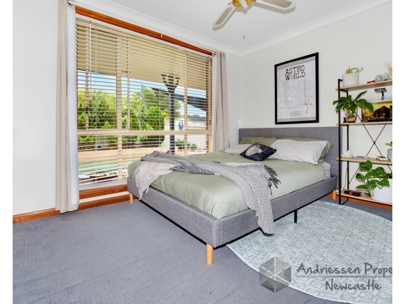 24 Buttermere Drive, Lakelands NSW 2282