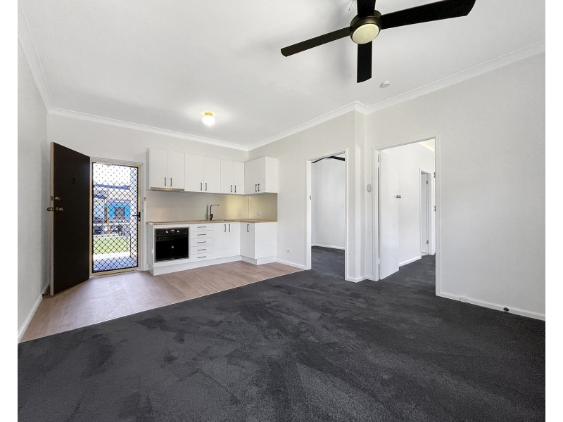 2/1 Lewers Street, Belmont NSW 2280