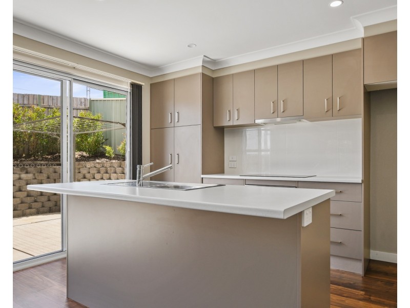 2A  Lilian Street, Glendale NSW 2285