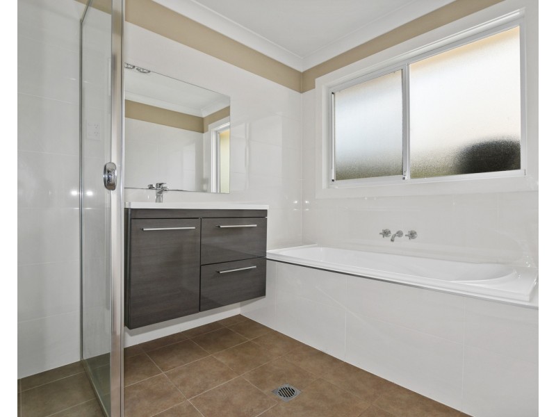 2A  Lilian Street, Glendale NSW 2285