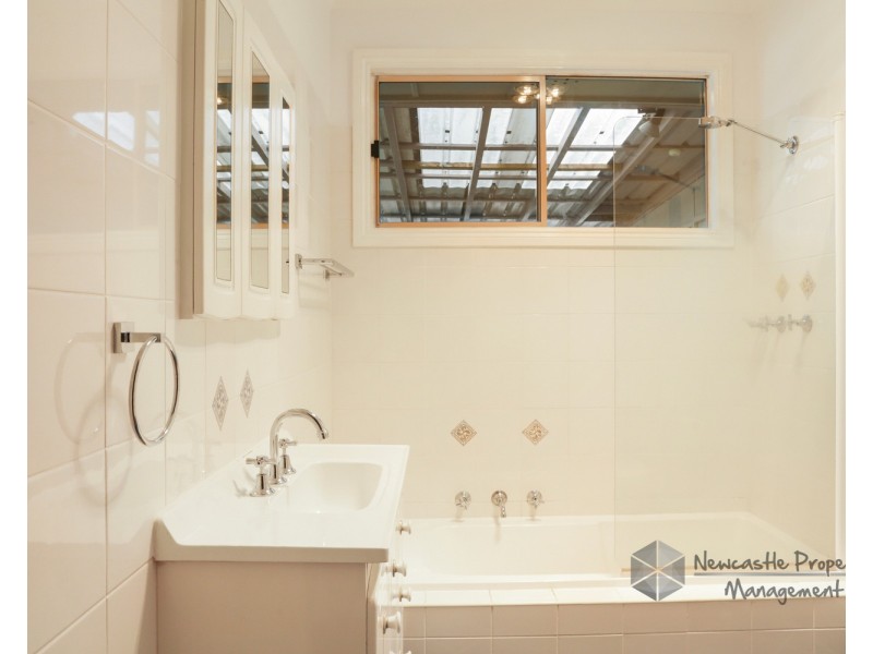 25 Monterey Avenue, Macquarie Hills NSW 2285