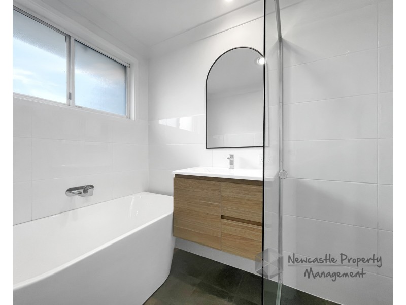 24 Tomaga Parade, Mount Hutton NSW 2290