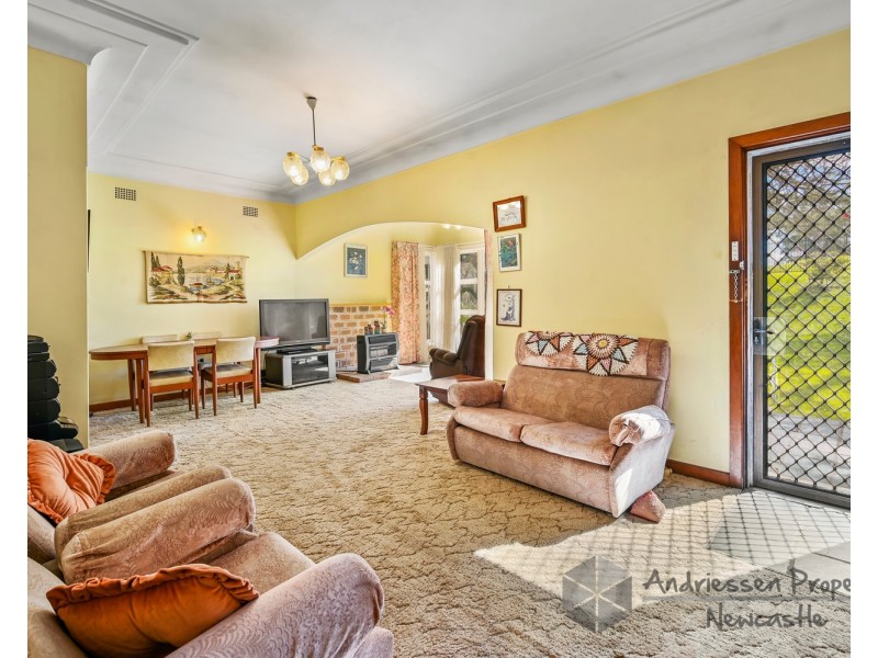 27 Rodway Parade, Kotara NSW 2289