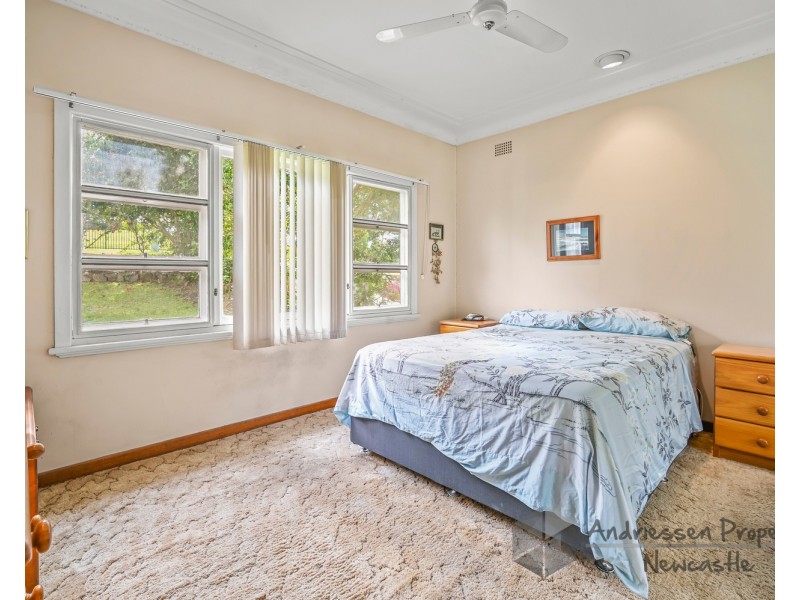 27 Rodway Parade, Kotara NSW 2289