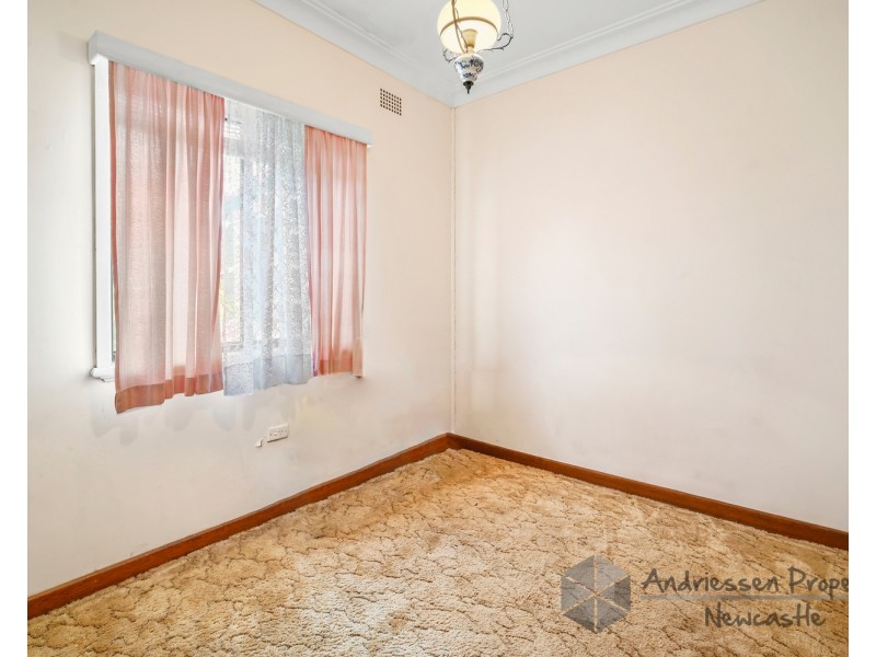 27 Rodway Parade, Kotara NSW 2289