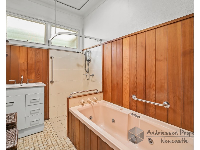 27 Rodway Parade, Kotara NSW 2289