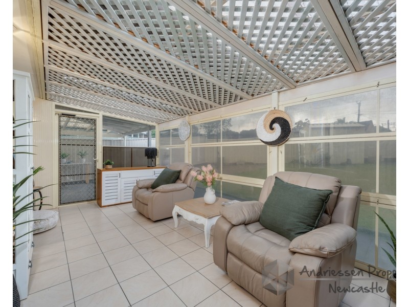 10 Aurora Court, Warners Bay NSW 2282