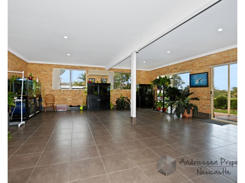 8 Marian Place, Belmont North NSW 2280