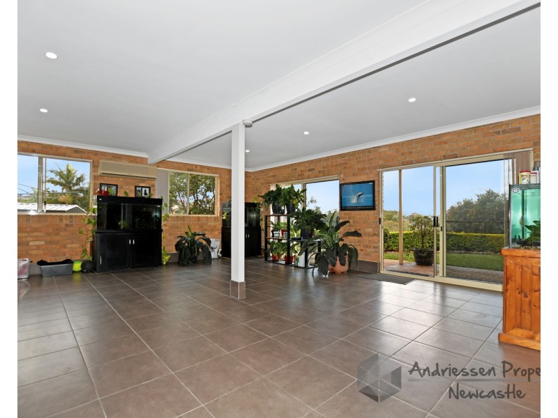 8 Marian Place, Belmont North NSW 2280