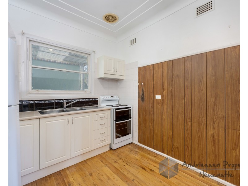 3 Heather Crescent, Garden Suburb NSW 2289