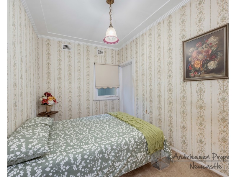 3 Heather Crescent, Garden Suburb NSW 2289