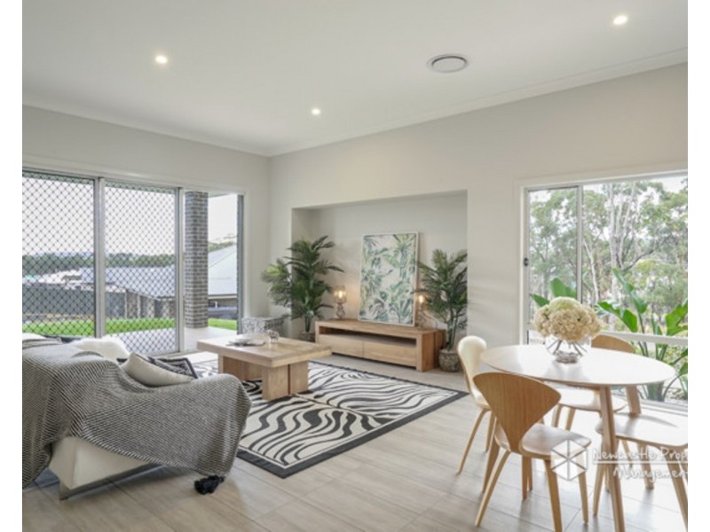 11 Bowline Street, Teralba NSW 2284