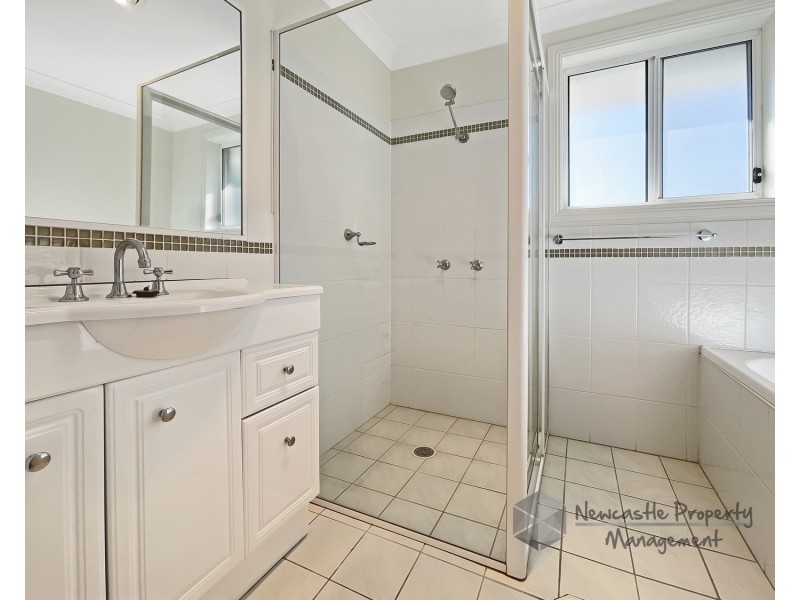 16/18 Sagittarius Crescent, Elermore Vale NSW 2287