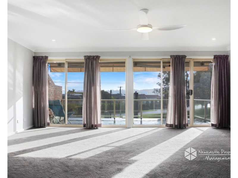 4/54 Allambee Place, Valentine NSW 2280