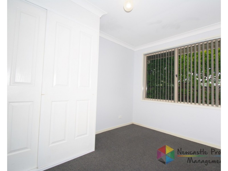 17 New York Avenue, Warners Bay NSW 2282