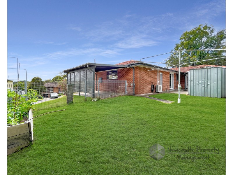 8 Jabiru Street, Carey Bay NSW 2283