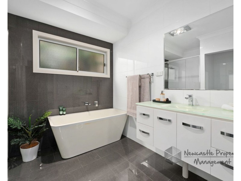 1/304 The Esplanade, Speers Point NSW 2284