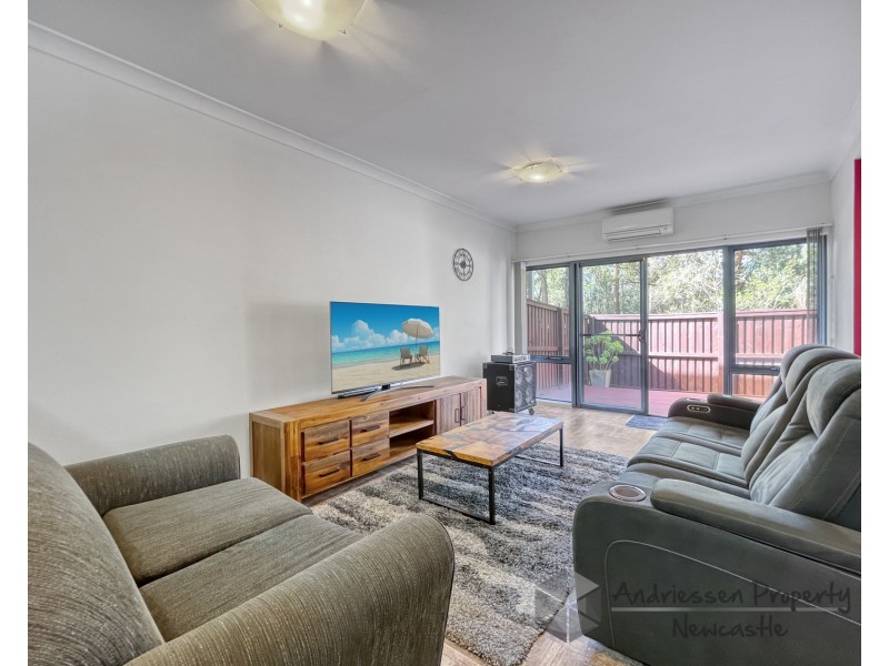 49 Kestrel Circuit, Shortland NSW 2307