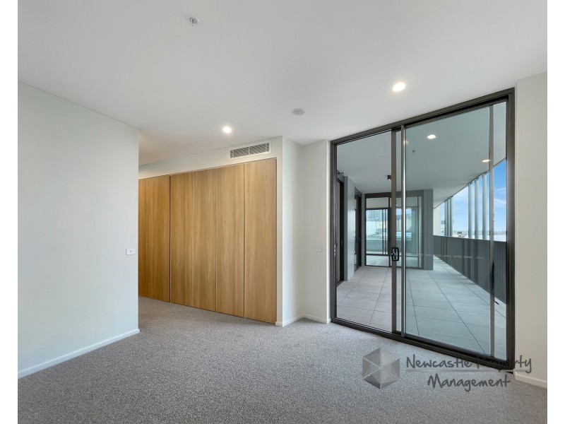 101/41 Honeysuckle Drive, Newcastle NSW 2300