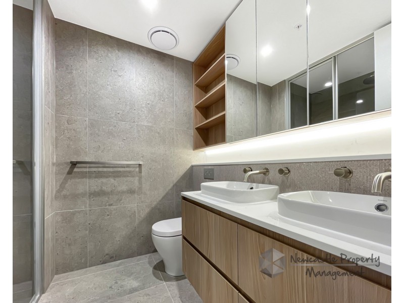 101/41 Honeysuckle Drive, Newcastle NSW 2300