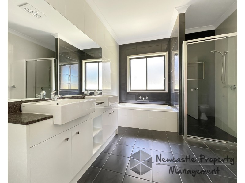 20 Discovery Drive, Fletcher NSW 2287