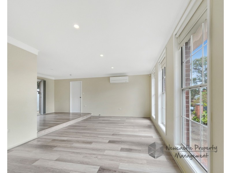 8 Jabiru Street, Carey Bay NSW 2283