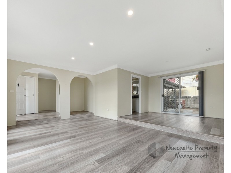 8 Jabiru Street, Carey Bay NSW 2283