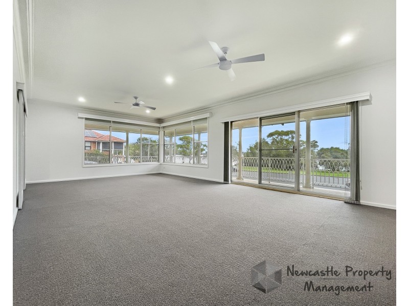 500 The Esplanade, Warners Bay NSW 2282
