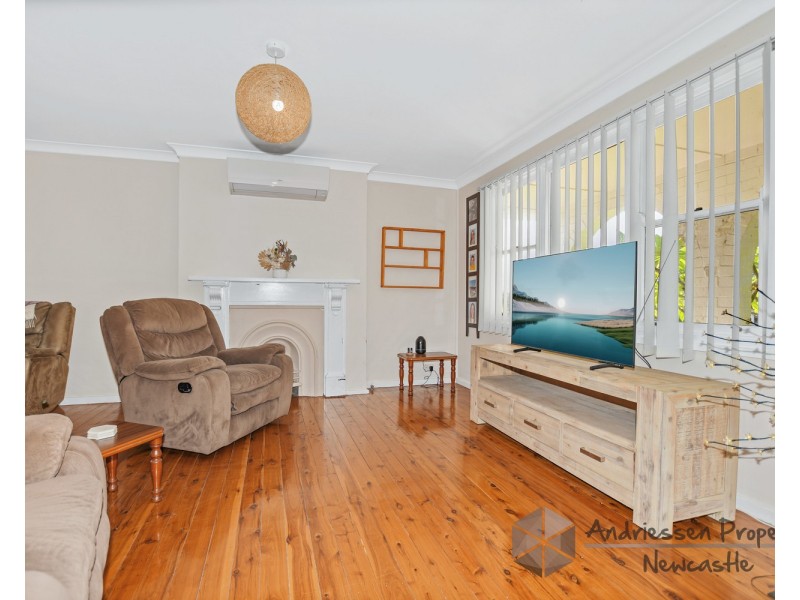 6 Rothbury Street, Maryland NSW 2287