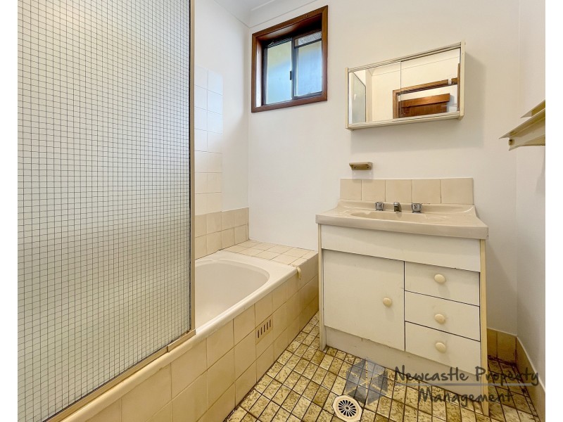 4/30 Margaret Street, Mayfield East NSW 2304