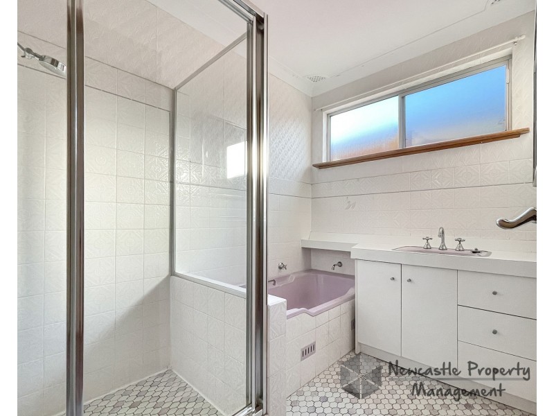 14 Holt Street, Warners Bay NSW 2282