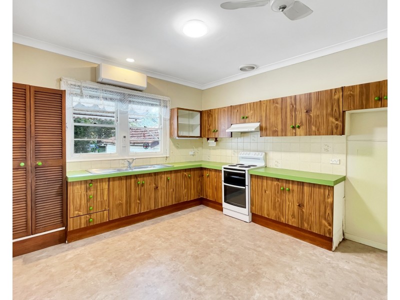 55 Seaman Avenue, Warners Bay NSW 2282