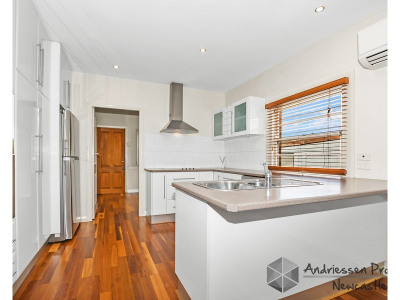 10 Poyner Avenue, Glendale NSW 2285