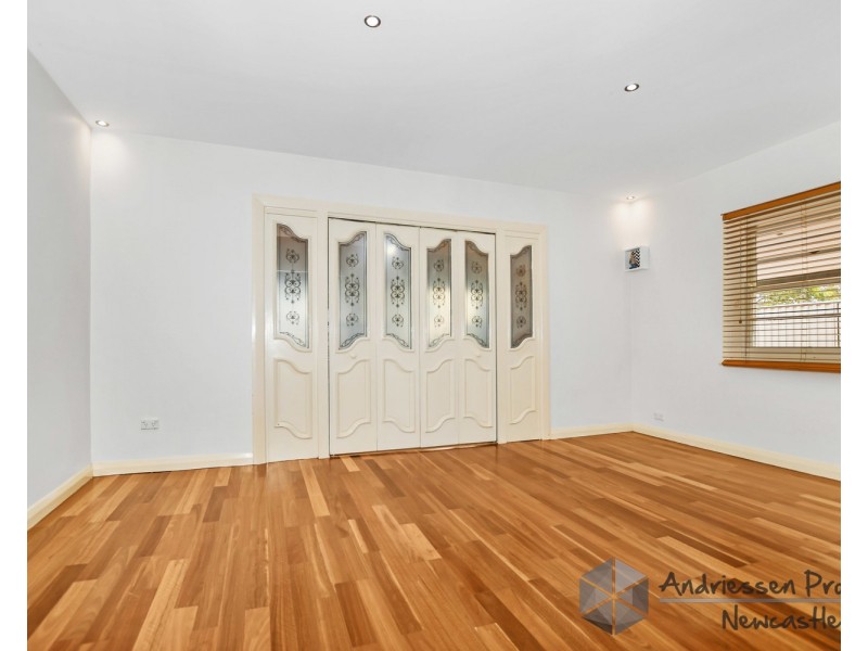 10 Poyner Avenue, Glendale NSW 2285