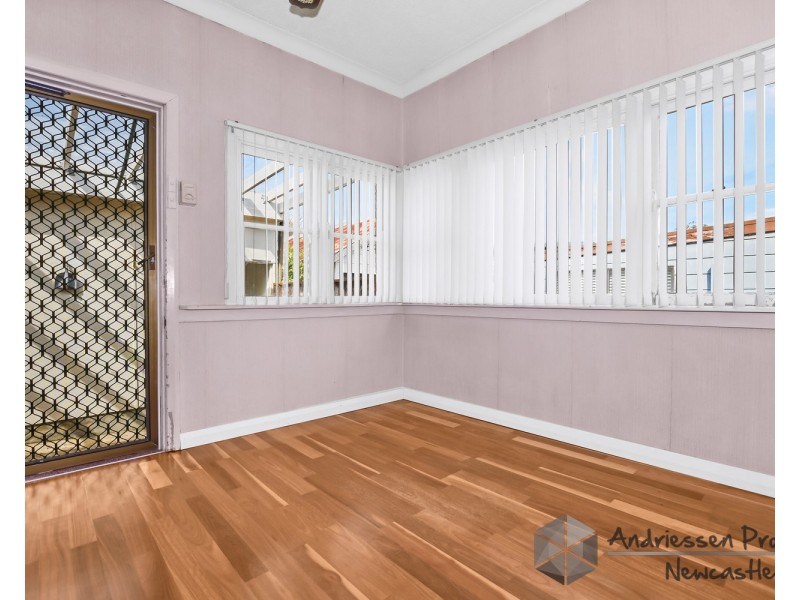 10 Poyner Avenue, Glendale NSW 2285