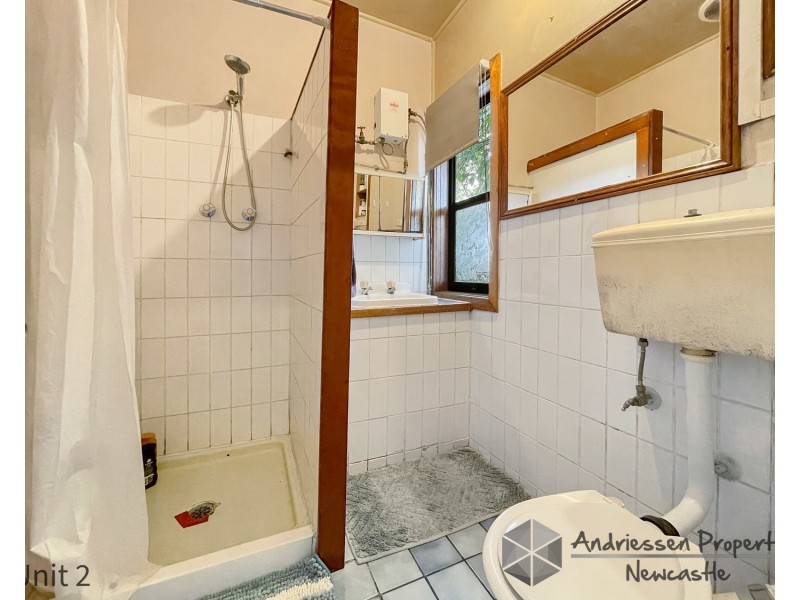 Flats 1-3/3B Peatties Road, Cardiff NSW 2285