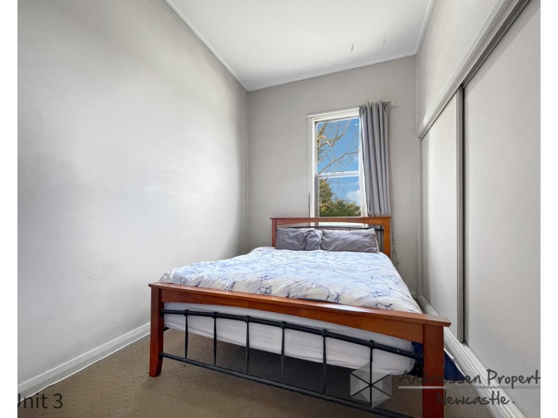 Flats 1-3/3B Peatties Road, Cardiff NSW 2285