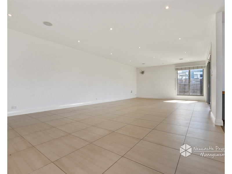 2 Edith Street, Marks Point NSW 2280