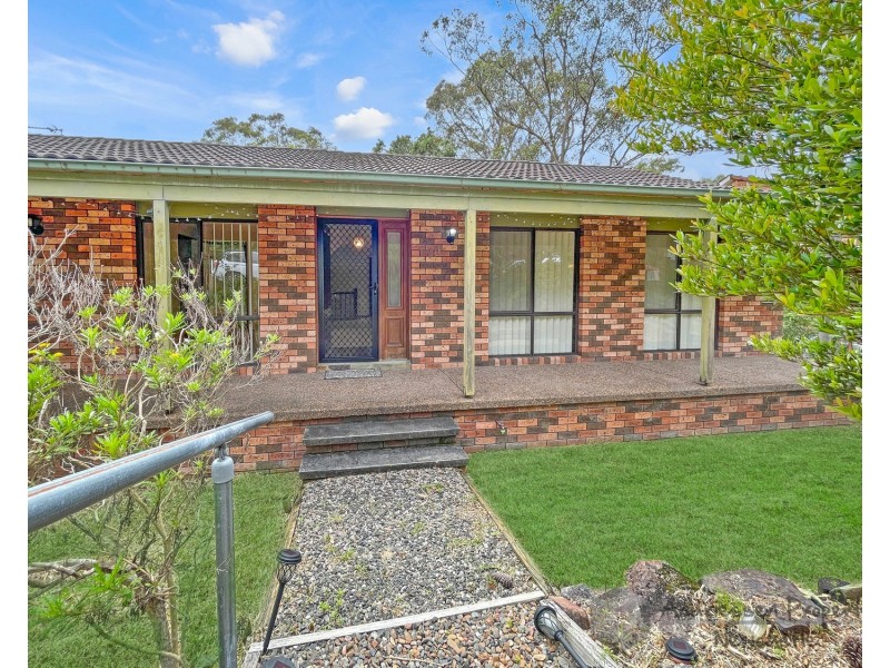 19 Dalwood Close, Eleebana NSW 2282