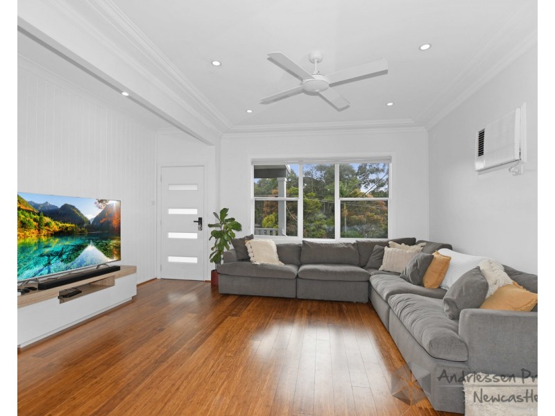 8 Michele Crescent, Glendale NSW 2285