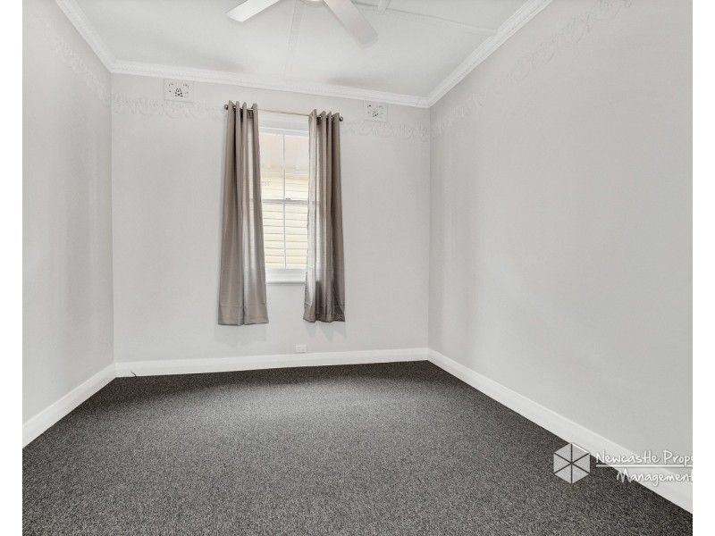 8 George Street, Mayfield East NSW 2304